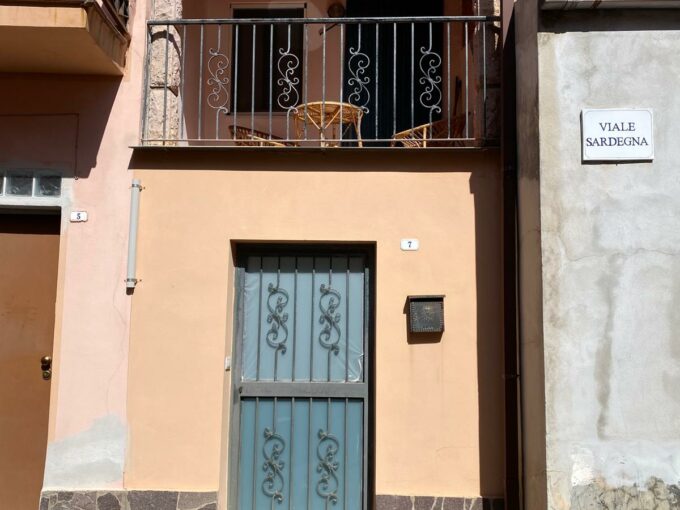 Casa indipendente in vendita in Viale Sardegna 7, Modolo